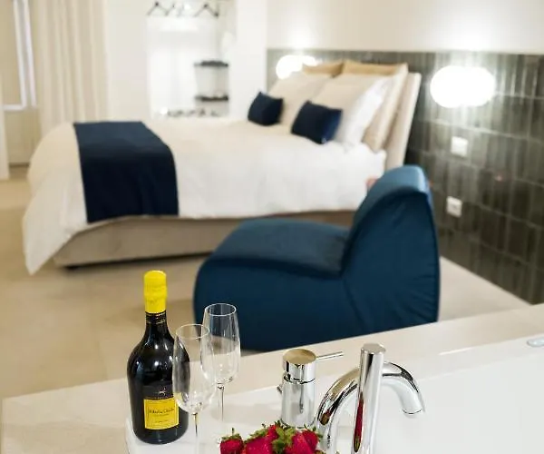 Casa Minerva - E Relax B&B 지오이아델콜레